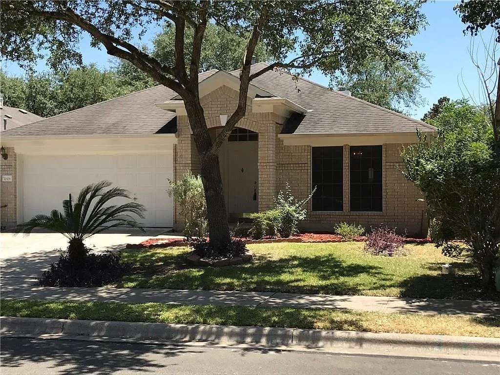 3 bed, 2.0 bath, 1891 sqft, $2,795 — Photo 2
