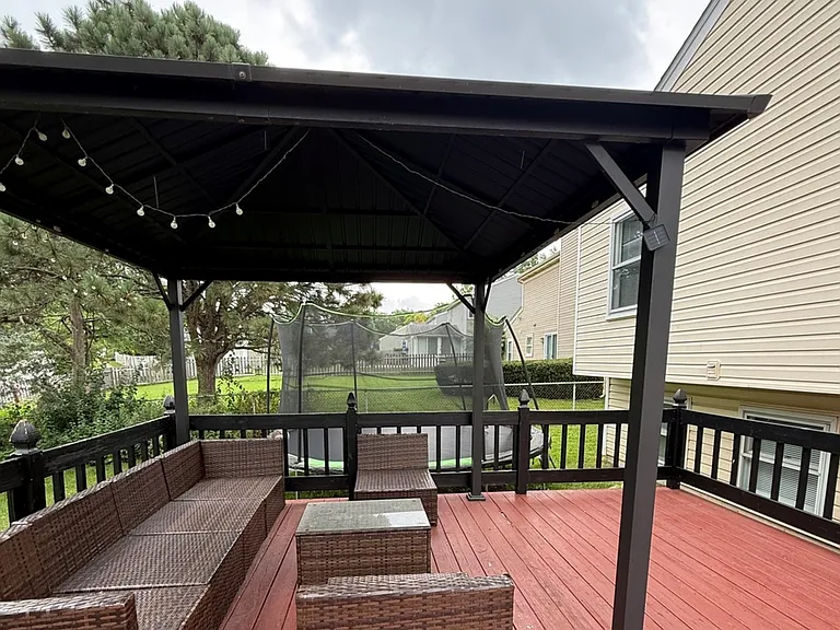 2116 Briar Hill Dr — Photo 13