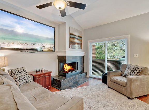 2nd image of 2136 W Evergreen Ave #3A