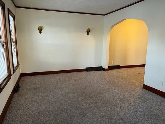 3rd image of 312 N Ash St