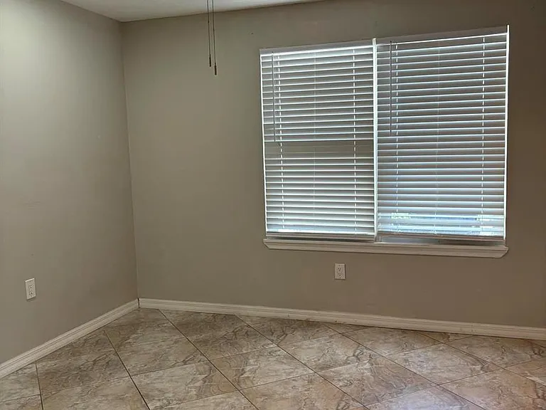 2303 N Congress Ave #15 — Photo 10