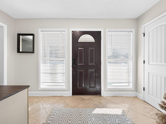 2nd image of 7215 Paprika Ln