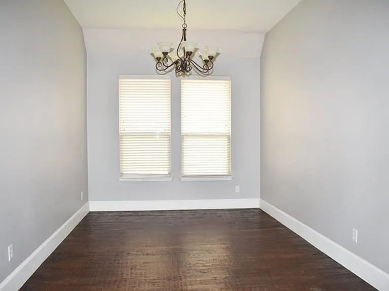 10312 Colfax Dr — Photo 4