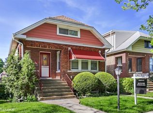 2418 W Berenice Ave, Chicago, IL 60618
