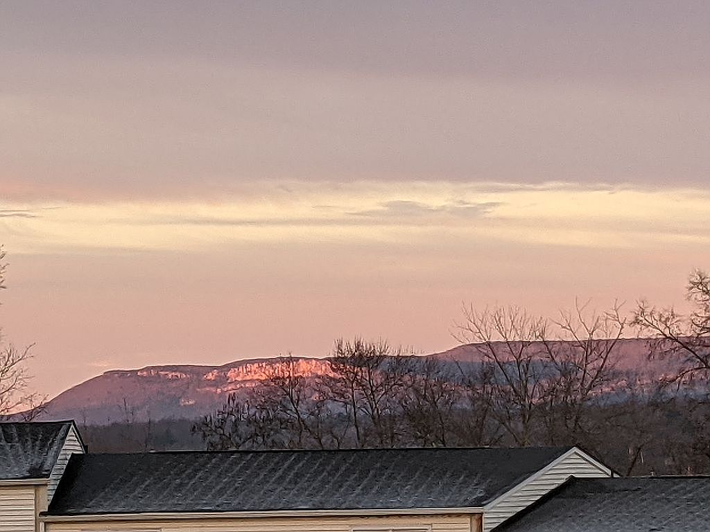 28 Huguenot St APT 4, New Paltz, NY 12561 Zillow