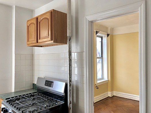 4th image of 31-02 35th St #5