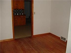 4th image of 8403 E 79th St