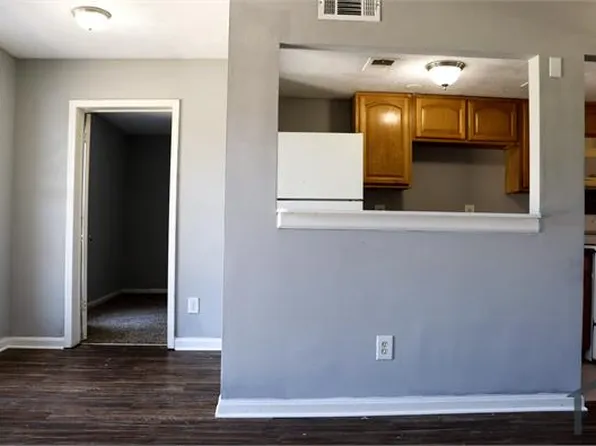 3404 Shagbark Rd, Louisville, KY 40216