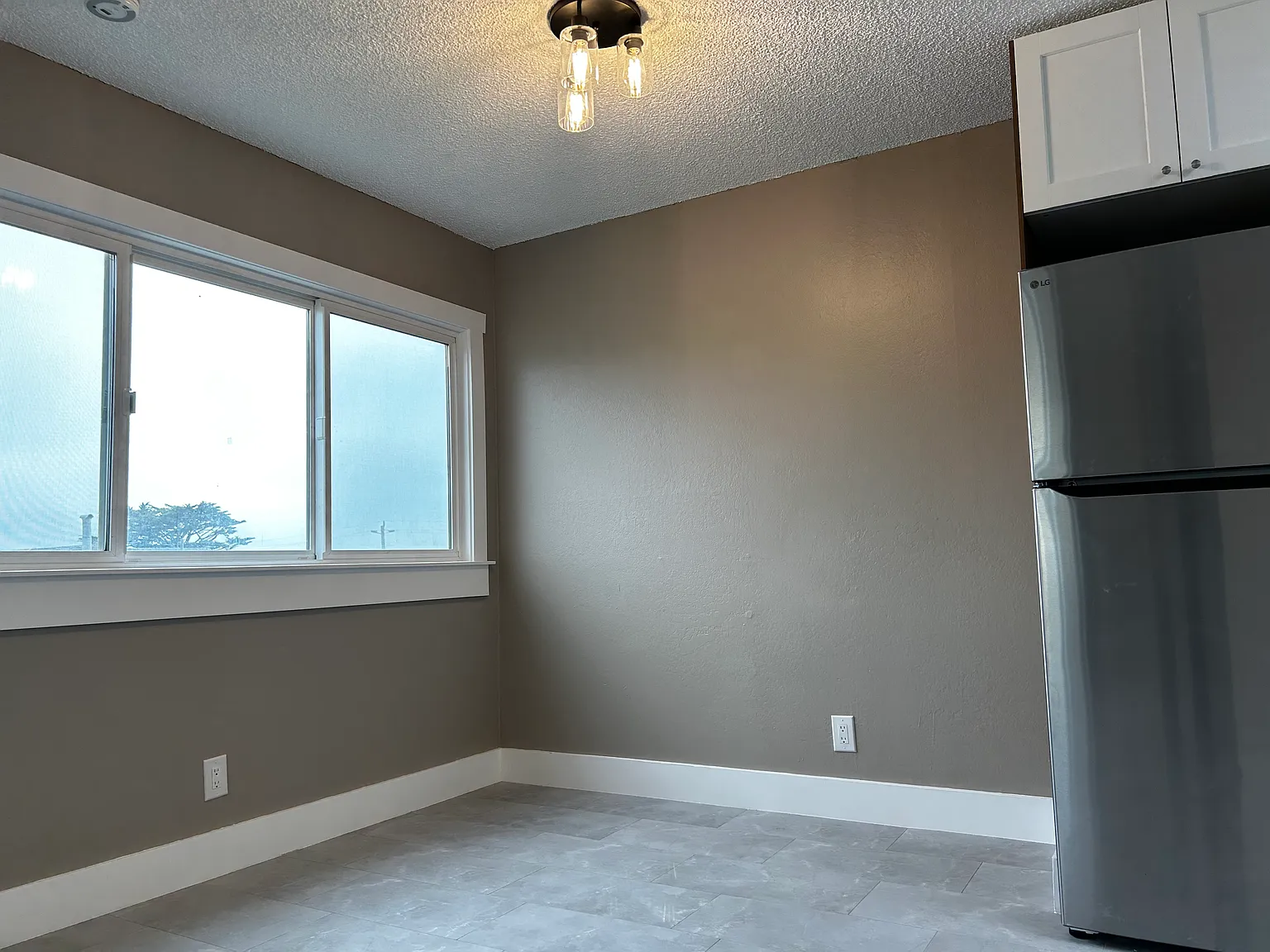 3 bed, 1200 sqft, $5,000 — Photo 4