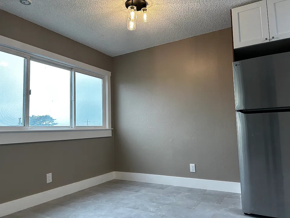 Dining Area, adjacent to kitchen