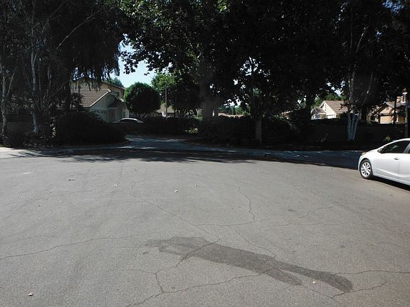 4th image of 25909 Sandalia Dr