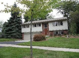 470 Edgewood Dr, Perrysburg, OH 43551