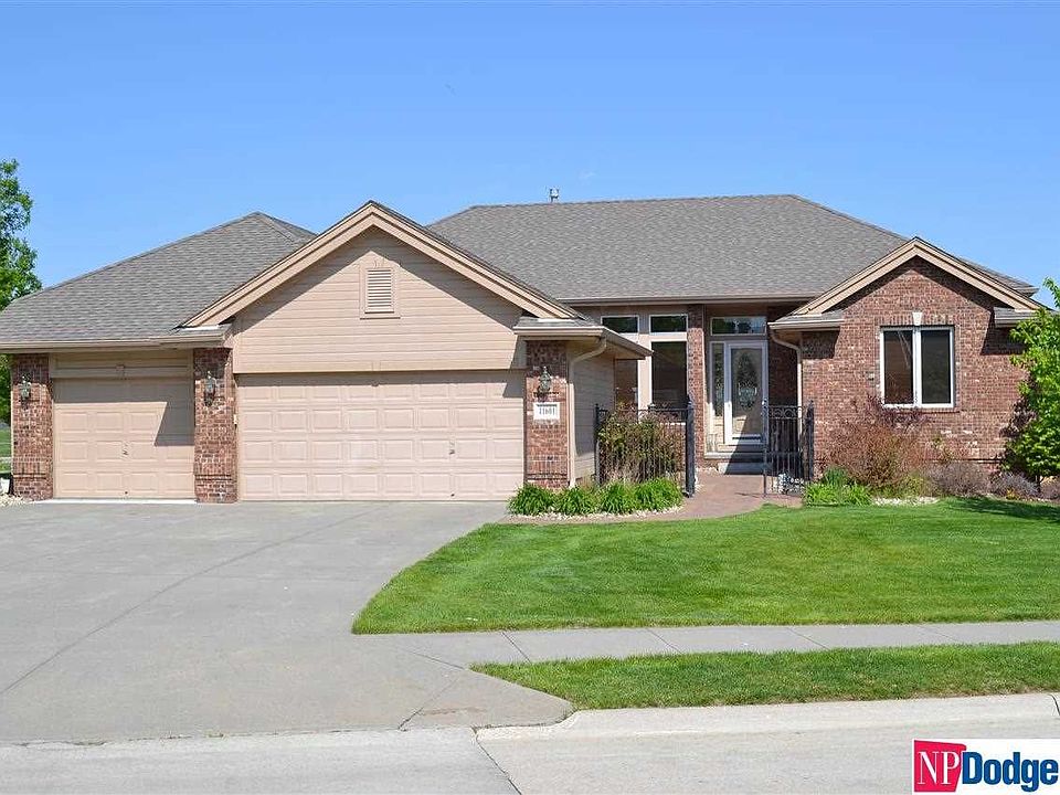1st image of 11601 Eastlake Cir
