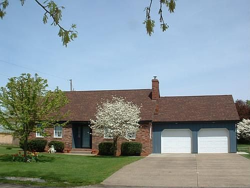 1st image of 51 Arrowhead Dr