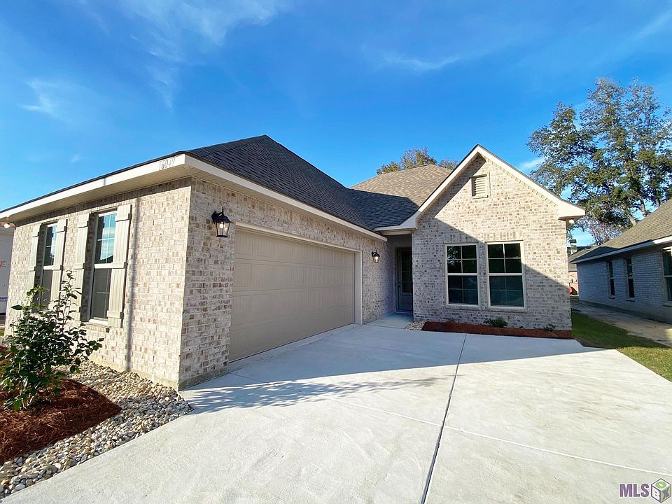 1st image of 16049 Knoll Creek Ave