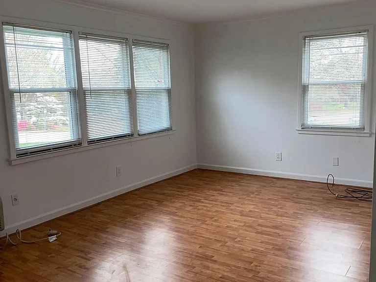 801 Daniels St #A — Photo 5