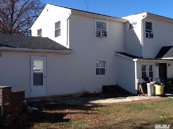 5th image of 115 Robinwood Ave