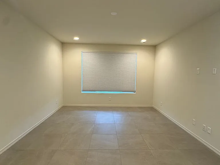17156 W Smoketree Dr — Photo 9