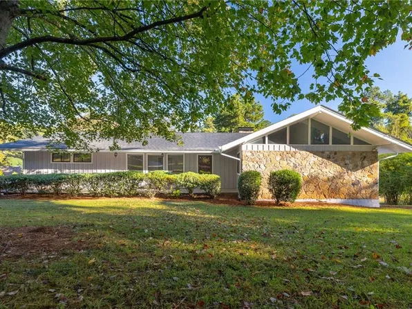 3385 Laren Ln SW, Atlanta, GA 30311