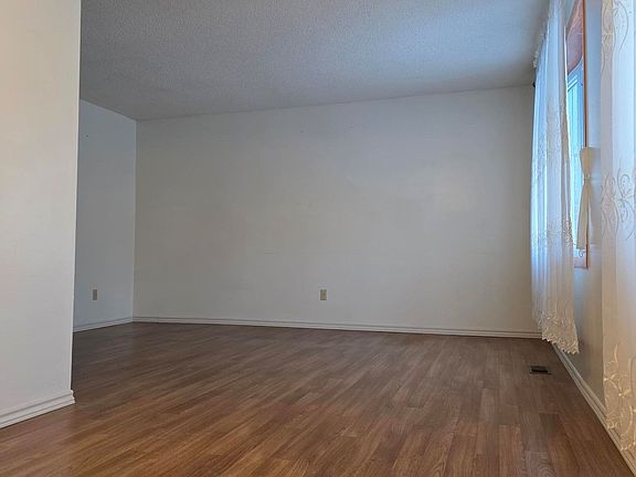 5th image of 405 Rippleton Rd