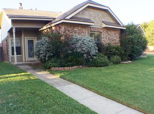 602 Canterbury St, Euless, TX 76039