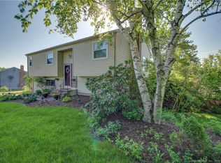 20 Garfield Rd, Rocky Hill, CT 06067