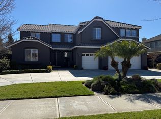 848 W Santos Ave, Ripon, CA 95366