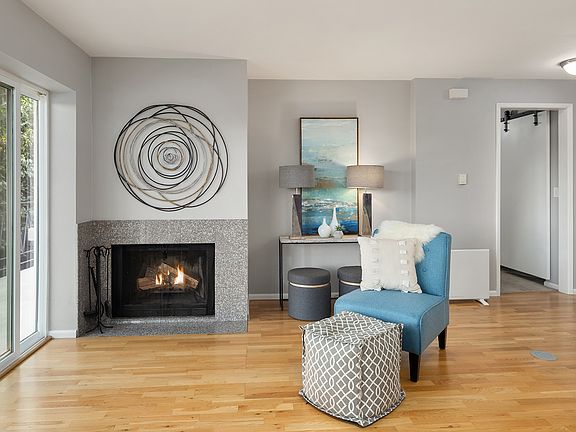 5th image of 2524 Boyer Ave E APT 328