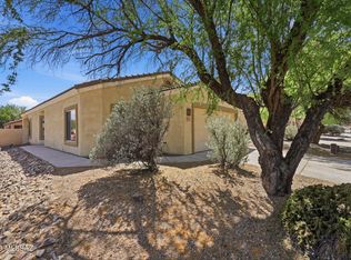 486 E Placita Lezna, Sahuarita, AZ 85629