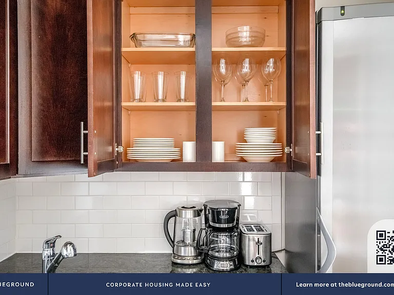 535 Hudson St #2D — Photo 5