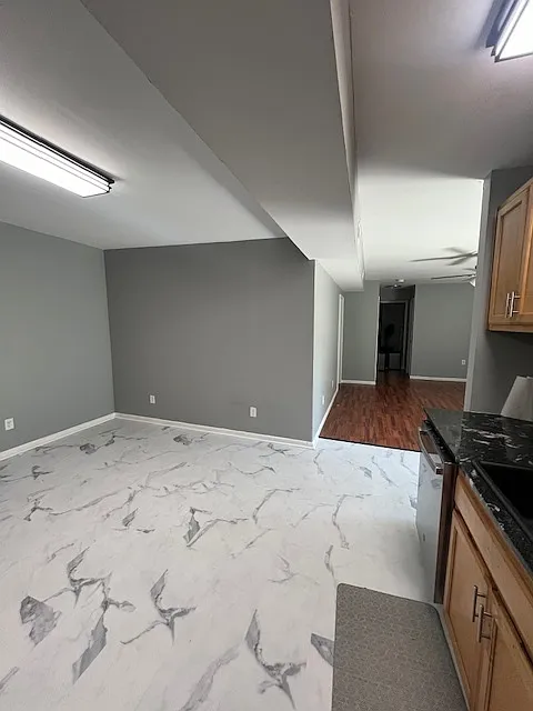 Building Photo - 204 Columbus Ave #3