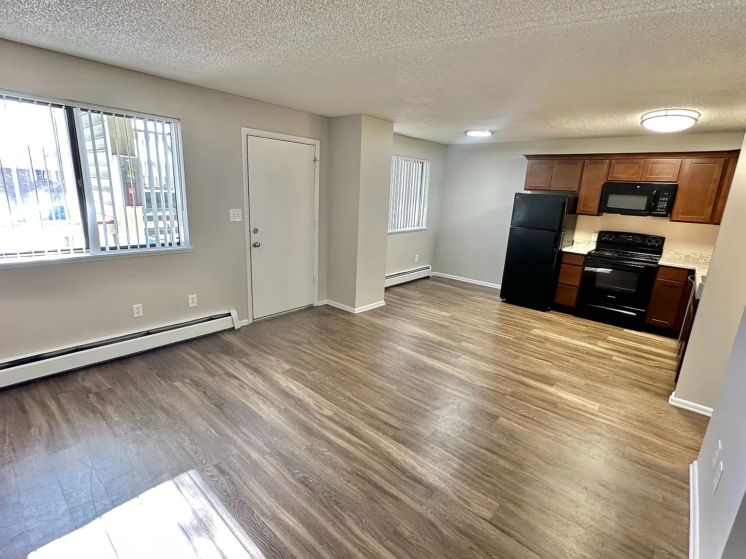 The Pines Apartments — Photo 4