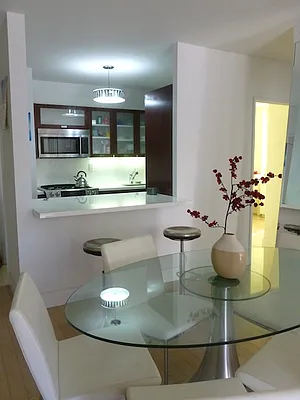 Rented by Manhattan Only Real Estate | media 35
