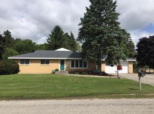 589 E Mitchell St, Gaylord, MI 49735