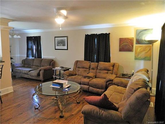 2nd image of 6722 Lakeside Dr