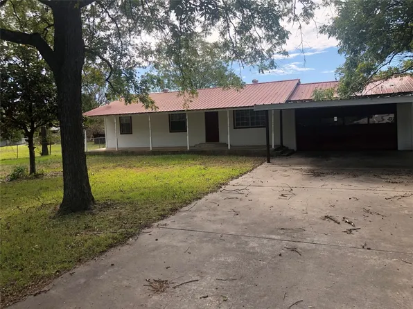 214 E Main St, Campbell, TX 75422