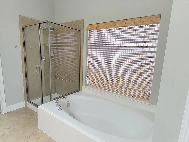2813 Arbor Brook Ln — Photo 17