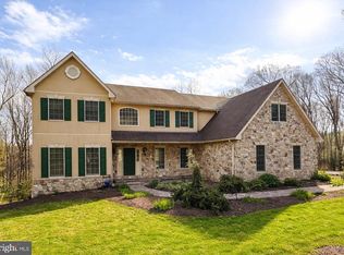 820 Oregon Rd, Mohnton, PA 19540