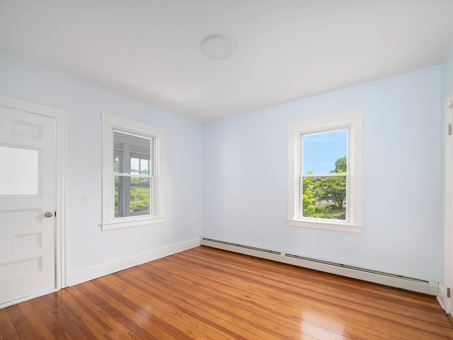 2 bed, 901 sqft, $2,000 — Photo 4