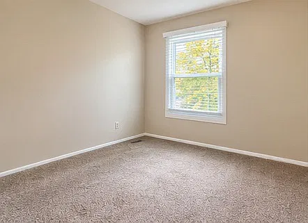 3 bed, 2.5 bath, 1440 sqft, $2,300 — Photo 4