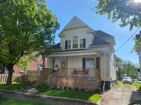 423 N 1st Ave, Canton, IL 61520