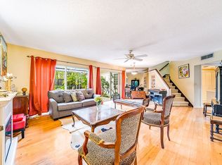 11615 Winchester Dr APT B, Palm Beach Gardens, FL 33410