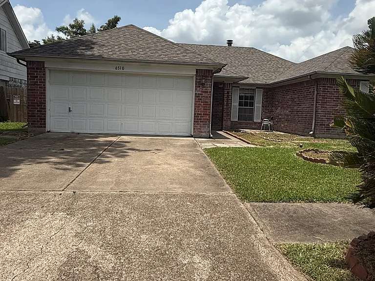 6510 Grand Haven Dr — Photo 1