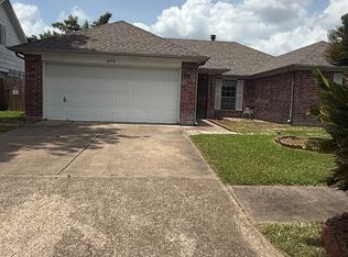 6510 Grand Haven Dr, Houston, TX 77088