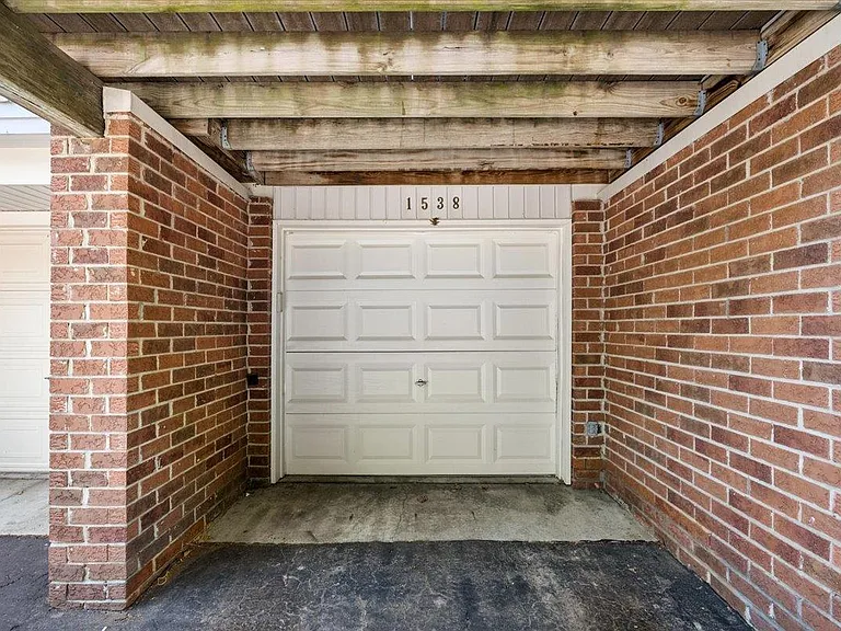 1538 Maryland Club Dr — Photo 19