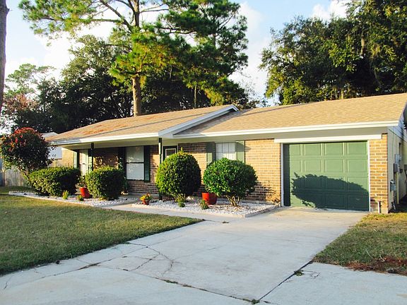 5th image of 679 Grove Park Cir