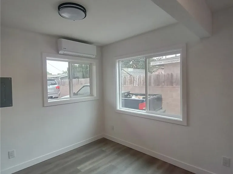 8962 Dorothy Ave — Photo 1