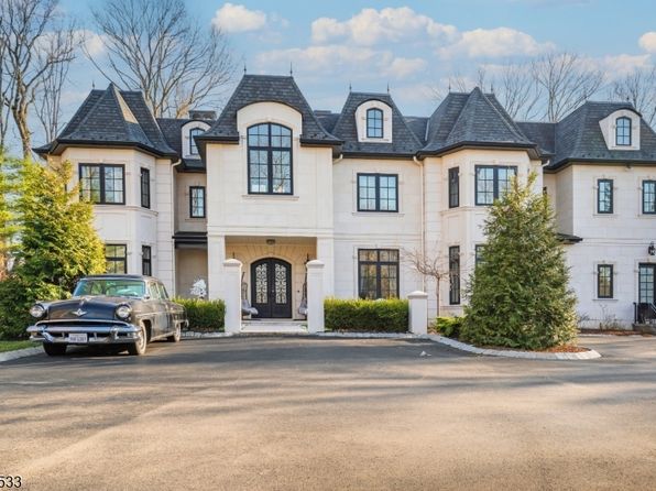 6 Deer Trail Rd