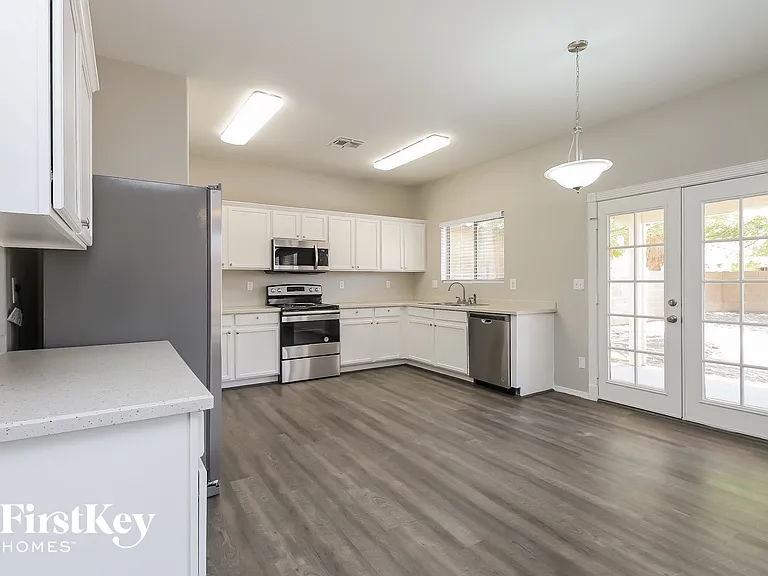 751 E Drifter Pl — Photo 4