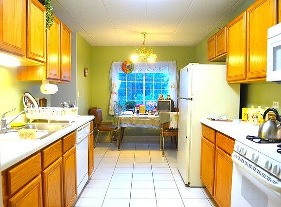 4th image of 2301 Oakmont Way Unit 307